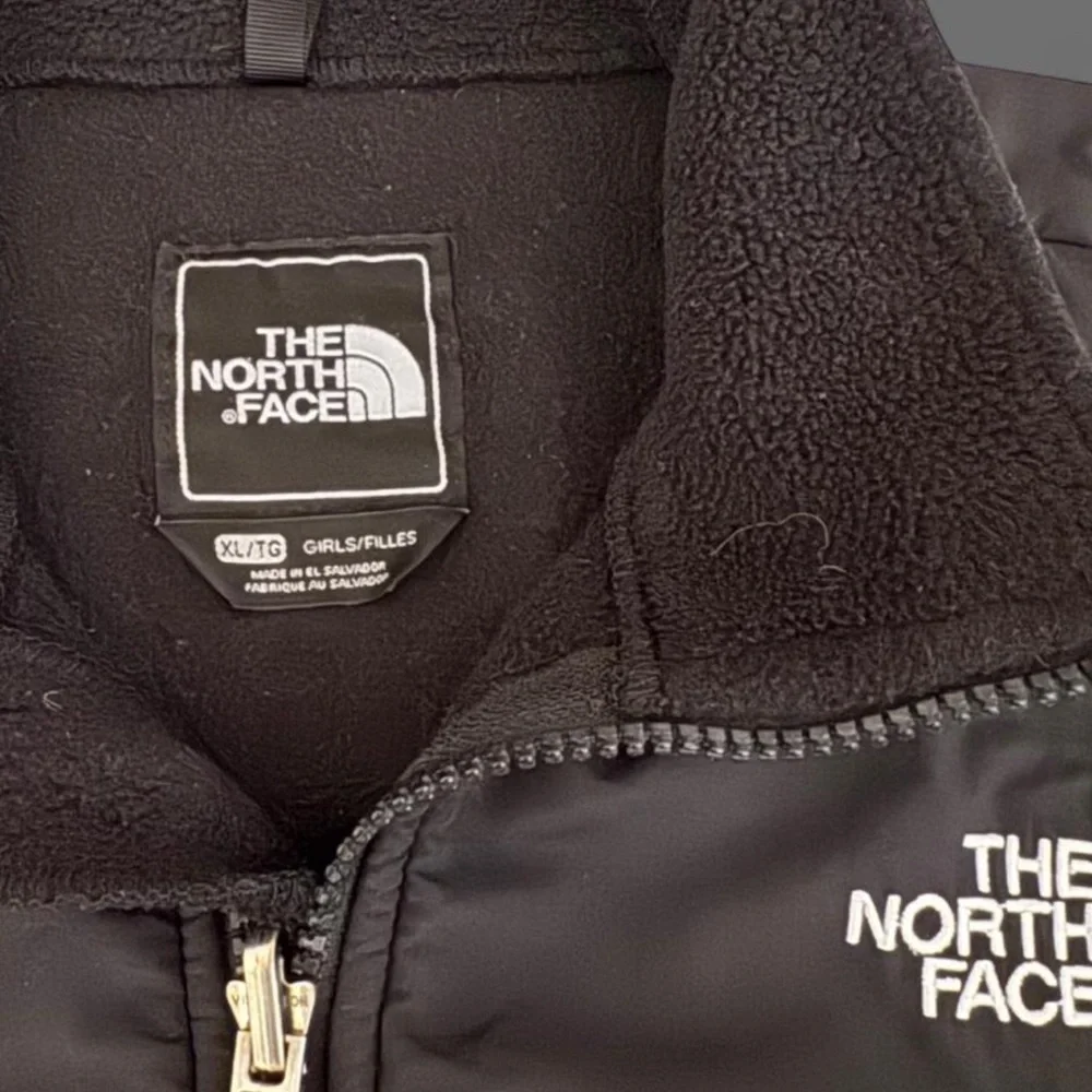 The North Face Denali fleece jacket. Girls size XL. - Picture 2 of 2